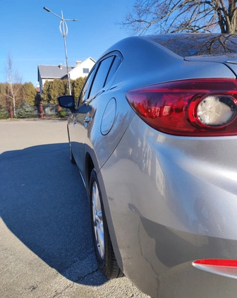 Mazda 3 cena 41900 przebieg: 170000, rok produkcji 2015 z Dobra małe 211